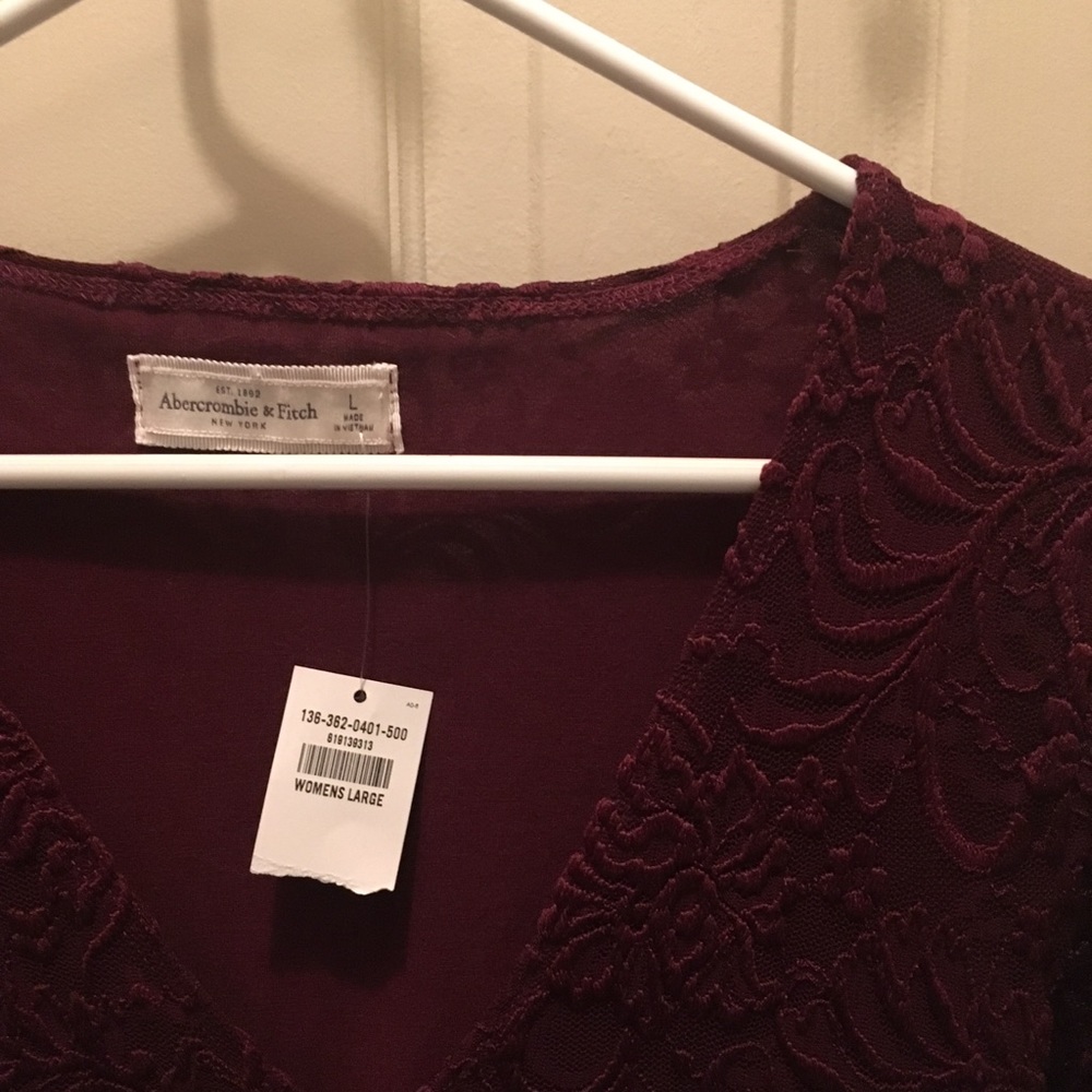 Top. - Picture 2 of 2